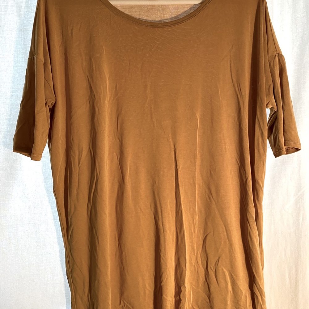 LulaRoe. Irma Like new. XS. Lovely mustard color